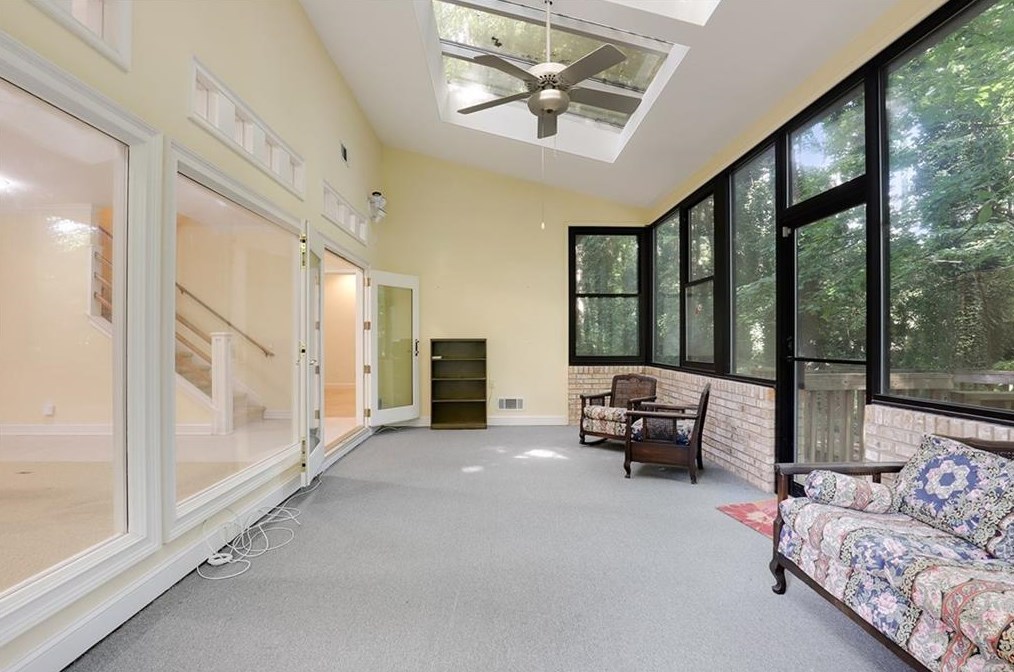 2094 Azalea Cir, Decatur GA  30033-2638 exterior