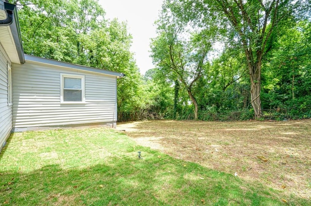 1064 Natham Dr, Atlanta GA  30315-8618 exterior