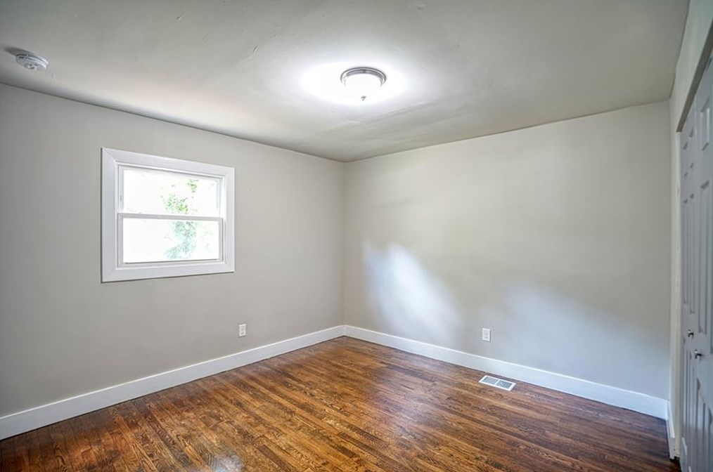 1064 Natham Dr, Atlanta GA  30315-8618 exterior