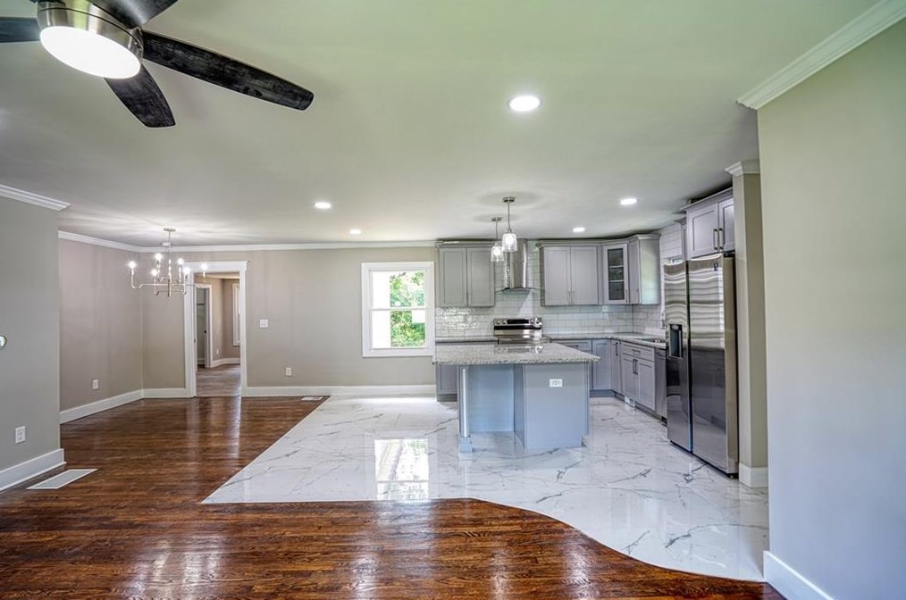 1064 Natham Dr, Atlanta GA  30315-8618 exterior