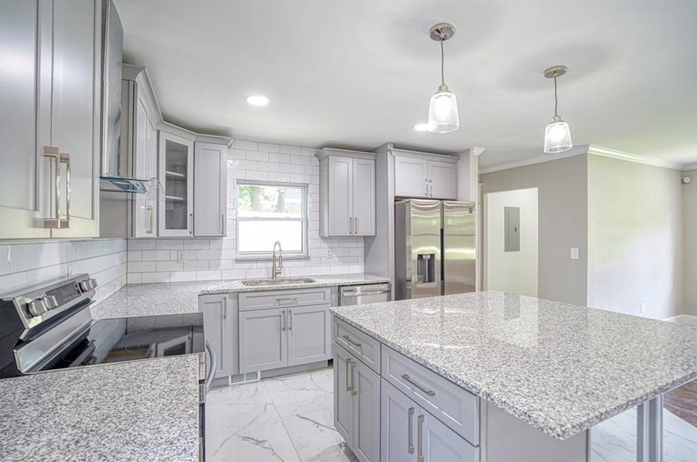 1064 Natham Dr, Atlanta GA  30315-8618 exterior