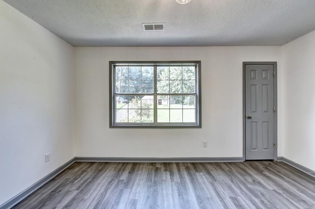 4204 Southvale Dr, Decatur GA  30034-6442 exterior