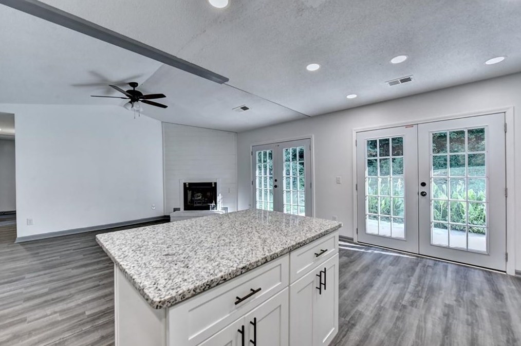 4204 Southvale Dr, Decatur GA  30034-6442 exterior