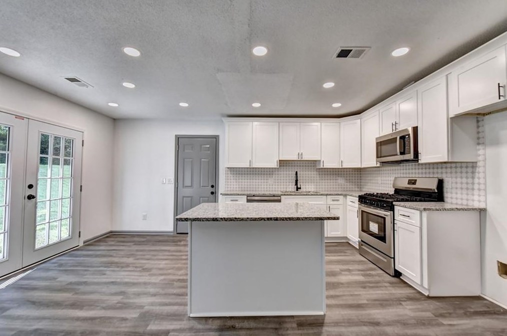 4204 Southvale Dr, Decatur GA  30034-6442 exterior