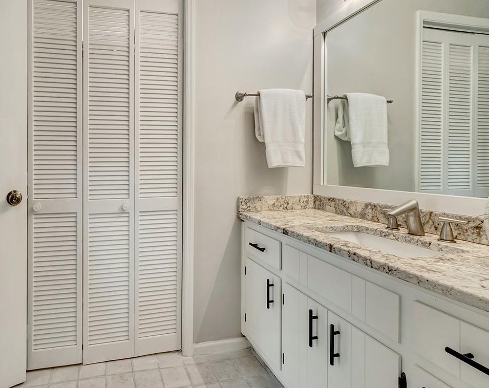 656 Wendan Dr, Decatur GA  30033-5530 exterior