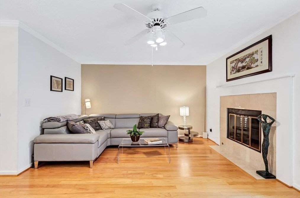 524 Commerce Dr, Decatur GA  30030-2608 exterior