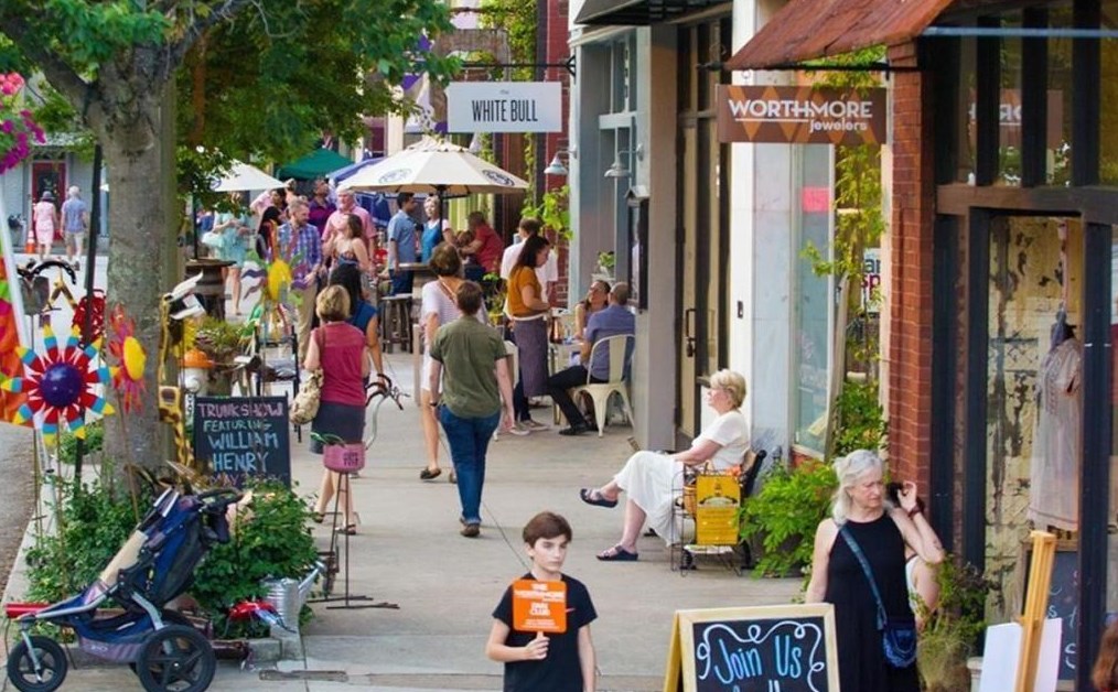 524 Commerce Dr, Decatur GA  30030-2608 exterior