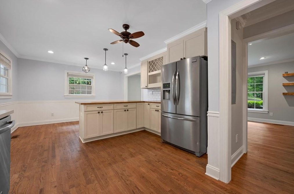 891 Brentwood Dr, Smyrna GA  30082-3405 exterior