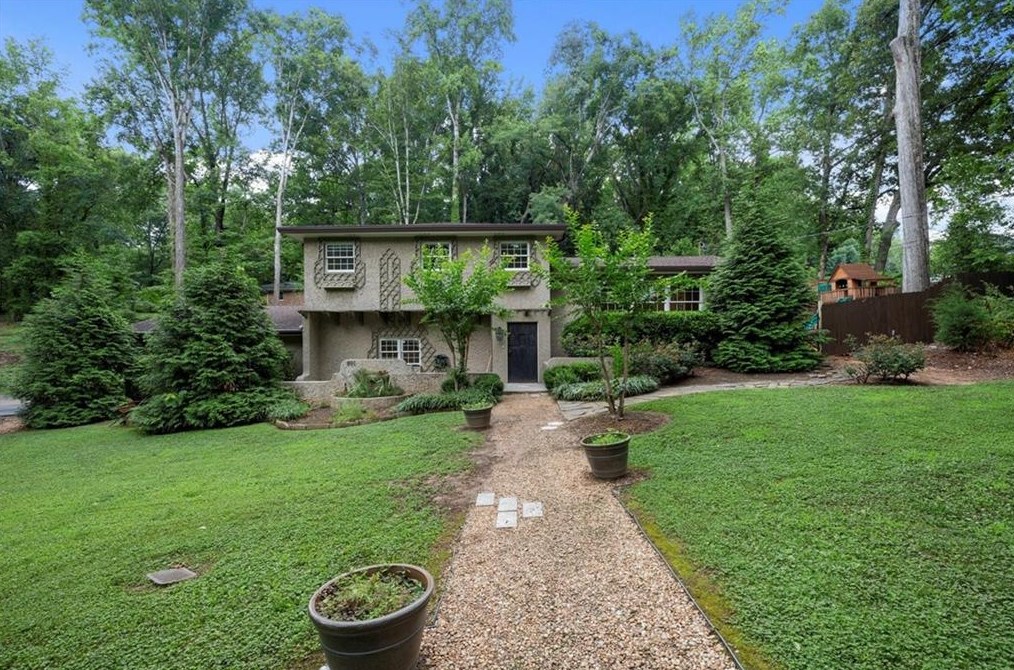 891 Brentwood Dr, Smyrna, GA 30082-3405