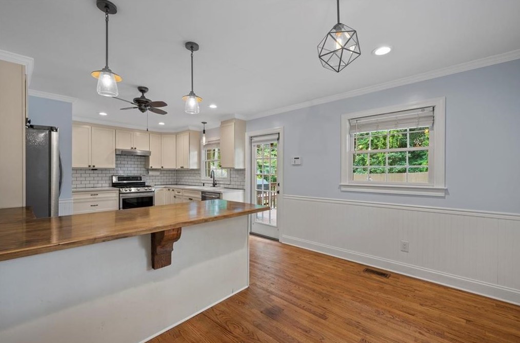 891 Brentwood Dr, Smyrna GA  30082-3405 exterior