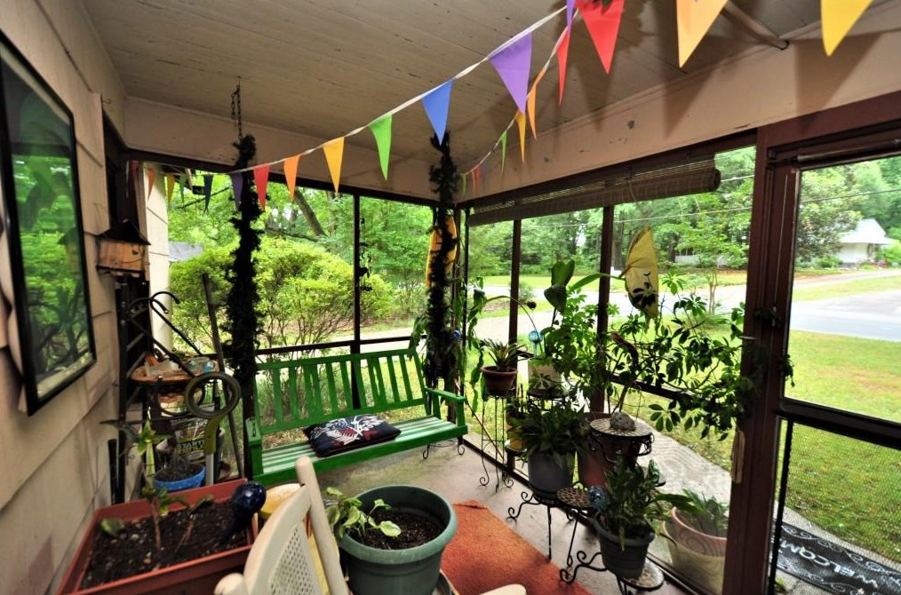 790 Valley Brook Rd, Decatur GA  30033-5840 exterior