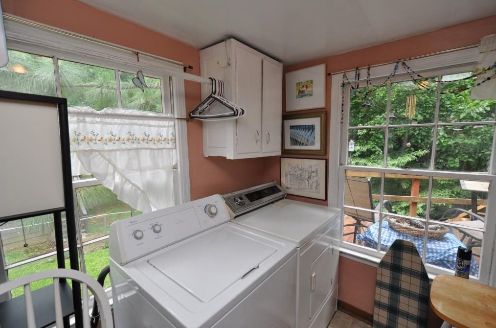 790 Valley Brook Rd, Decatur GA  30033-5840 exterior