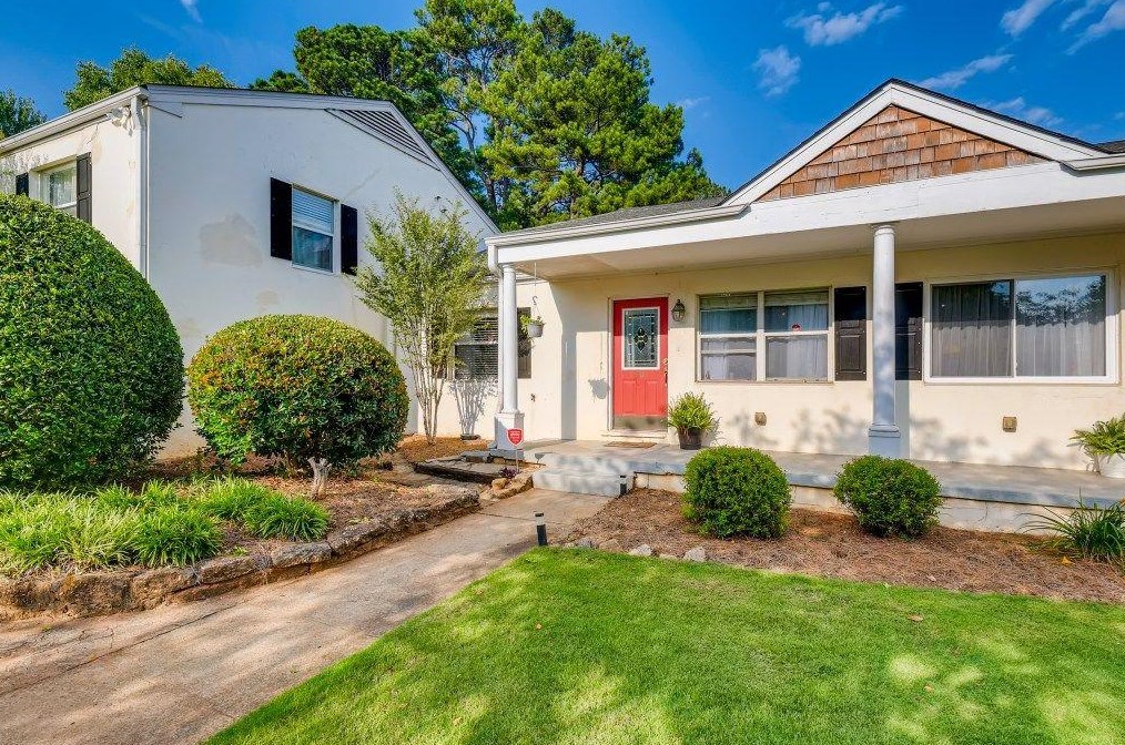 1571 Stone Gate Ln, Atlanta, GA 30317-2056
