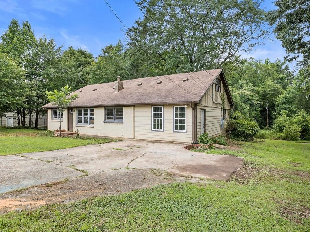 470 South Gordon Rd Sw, Mableton, GA 30126