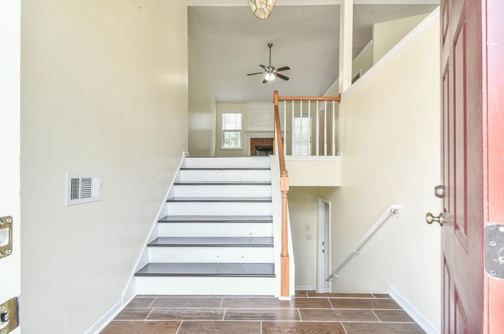 559 Summerbrooke Ct, Suwanee, GA 30024