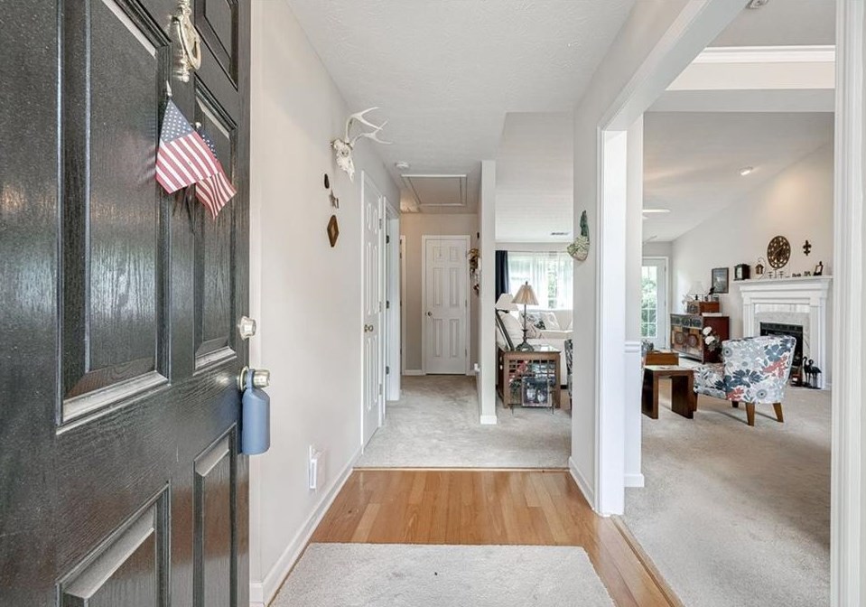 5669 Newberry Point Dr, Flowery Branch, GA 30542-2756