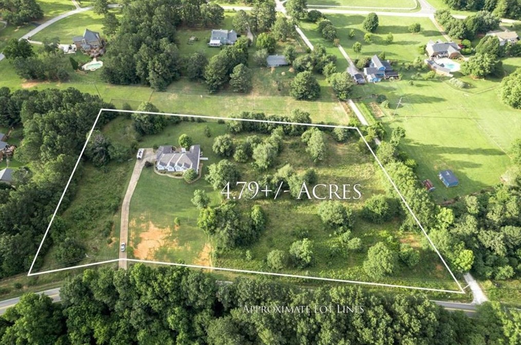 3022 Old Covington Rd, Conyers, GA 30013