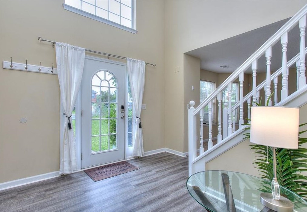 2575 Captains Row, Decatur GA  30035-3062 exterior