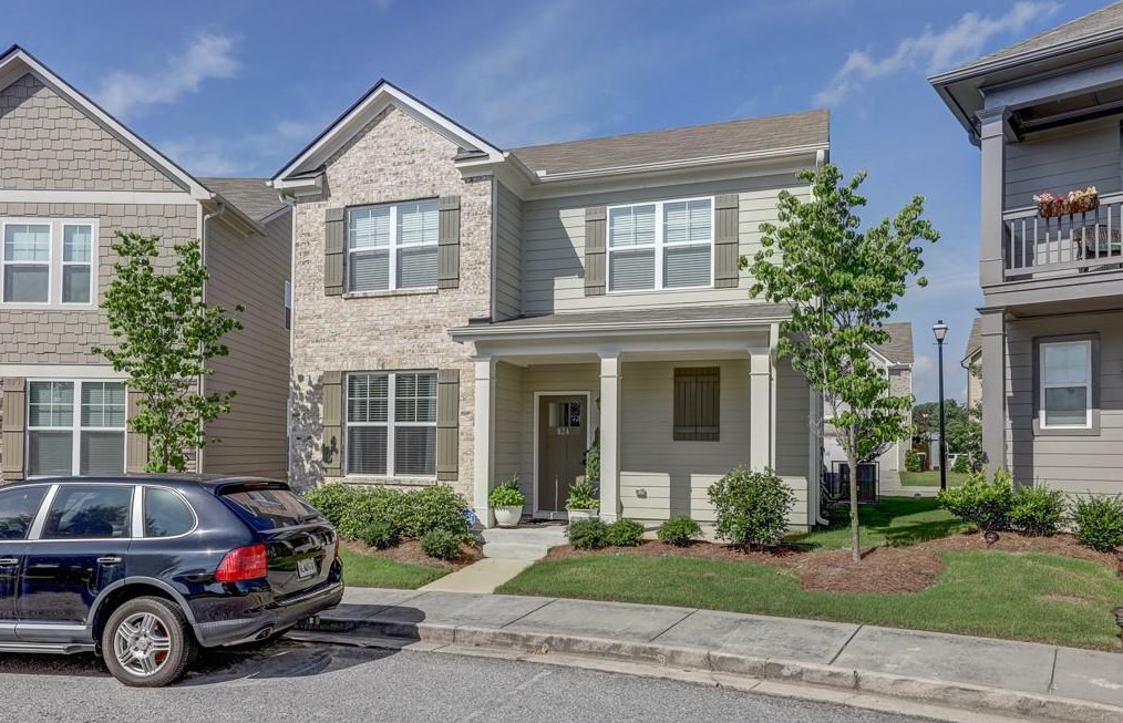 824 Regal Ln, Atlanta, GA 30331-8635