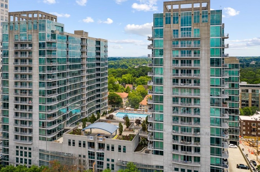923 Peachtree St, Atlanta GA  30309-4458 exterior