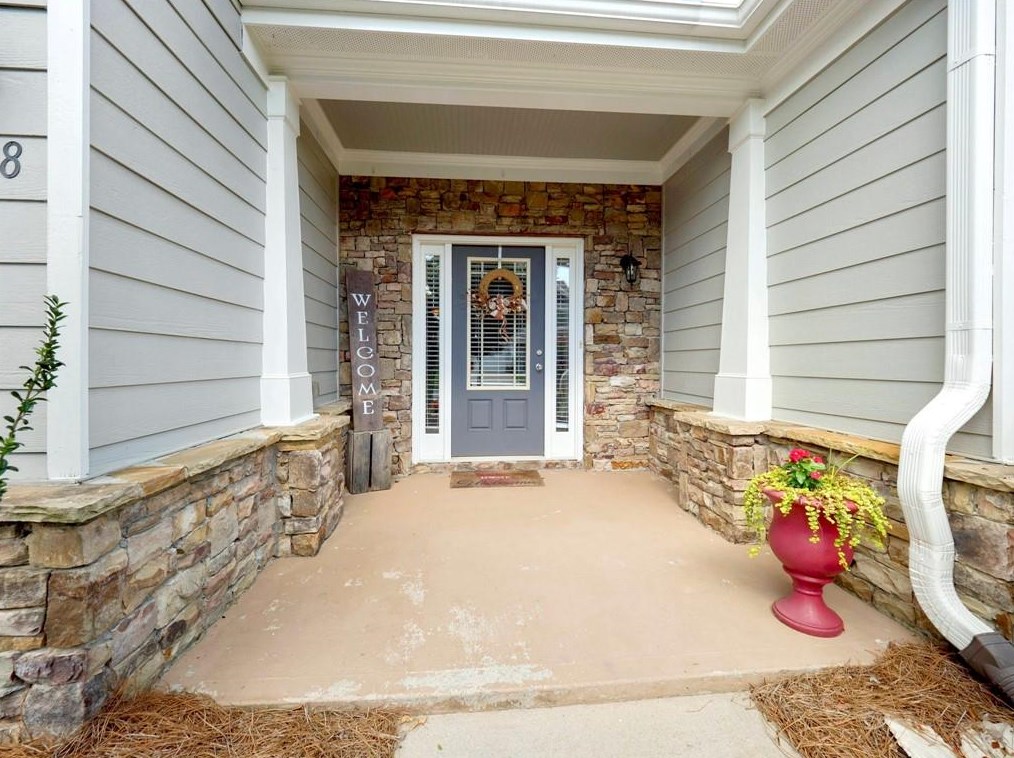 3738 Saddlemaker Dr, Buford, GA 30519