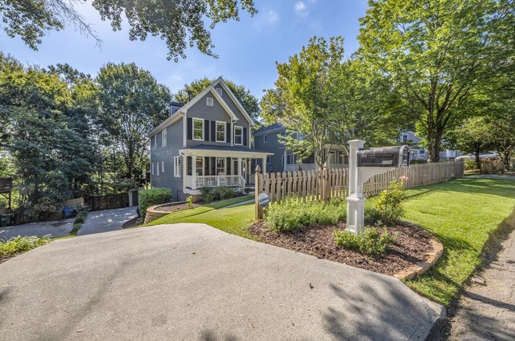 1775 Ridgeway Ave, Atlanta, GA 30318-7511