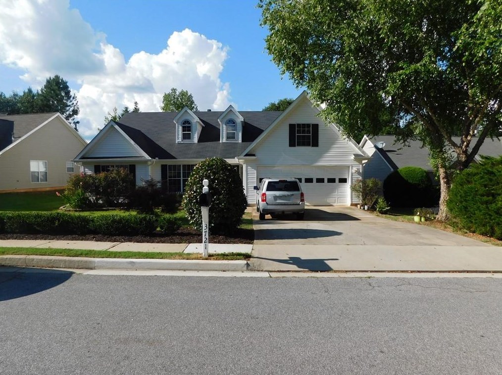 3721 Jackson Bluff Dr, Lawrenceville, GA 30044-4884