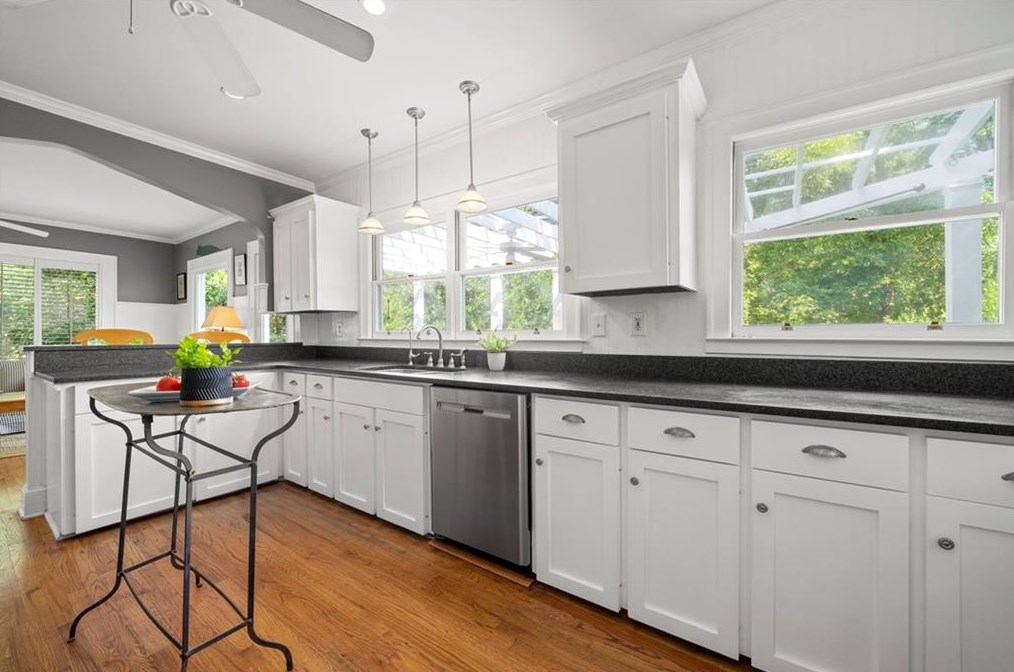 312 Michigan Ave, Decatur GA  30030-1851 exterior