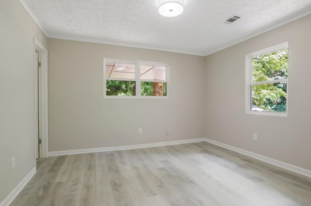 3237 Kelly St, Scottdale, GA 30079