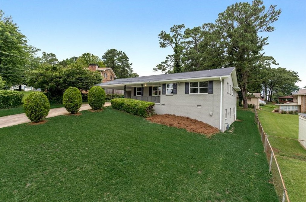 1941 Twin Falls Rd, Decatur GA  30032-6055 exterior