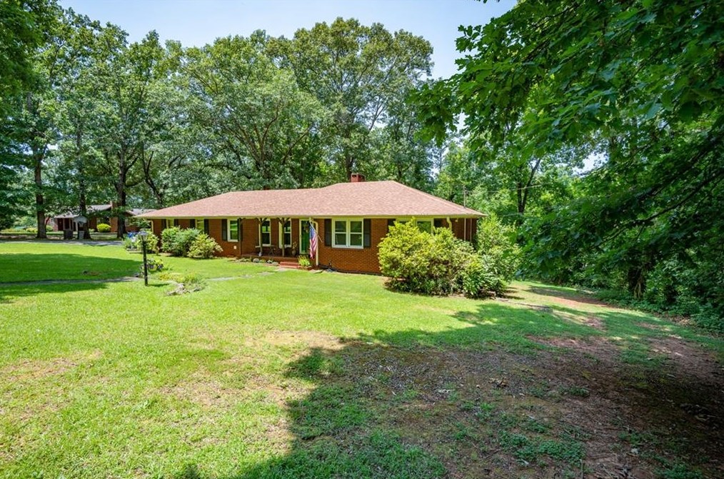 8 Ridge Way, Euharlee, GA 30121-2212