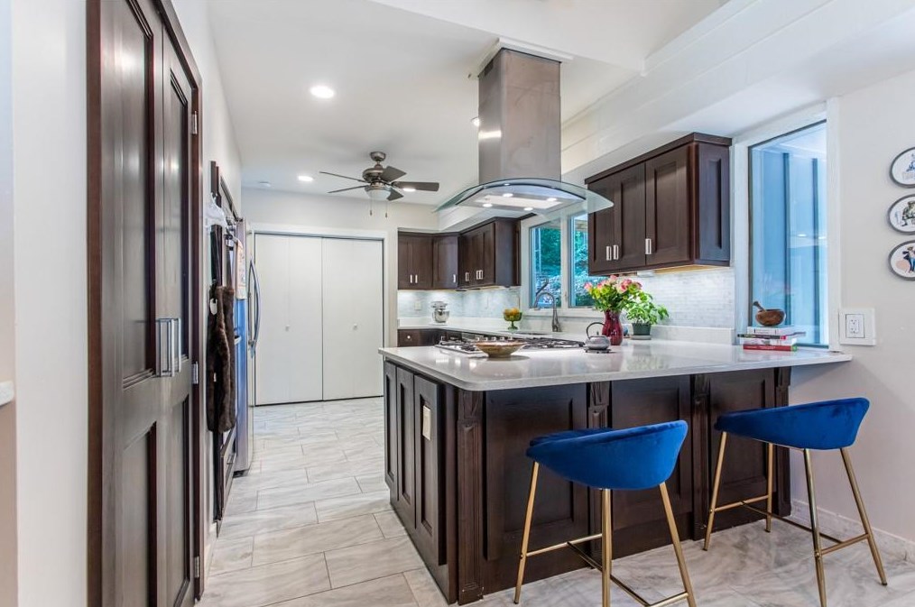 1018 Mcconnell Dr, Decatur GA  30033-3402 exterior