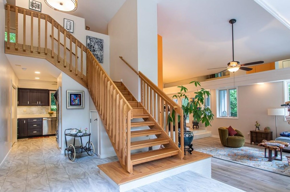 1018 Mcconnell Dr, Decatur GA  30033-3402 exterior