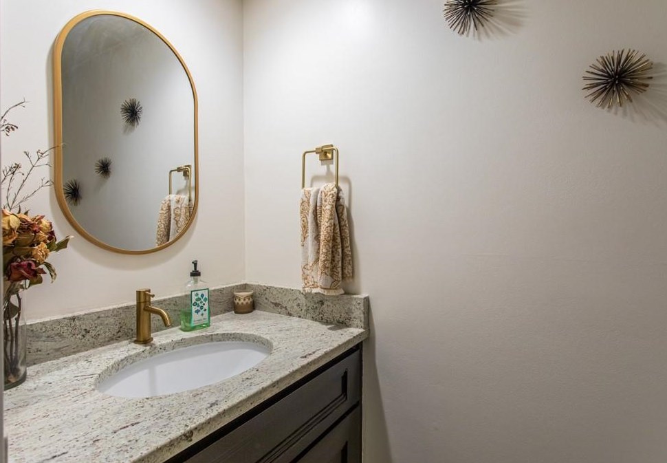 1018 Mcconnell Dr, Decatur GA  30033-3402 exterior