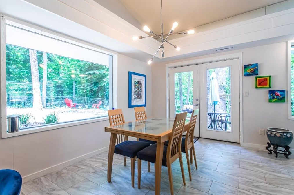 1018 Mcconnell Dr, Decatur GA  30033-3402 exterior