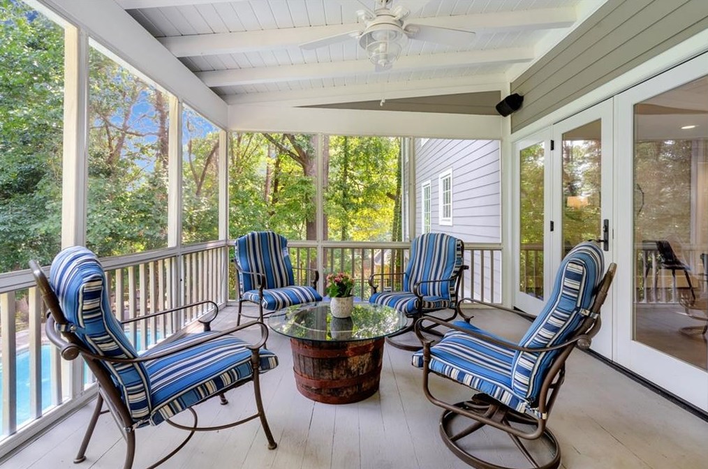 835 Overhill Ct, Atlanta GA  30328-3660 exterior