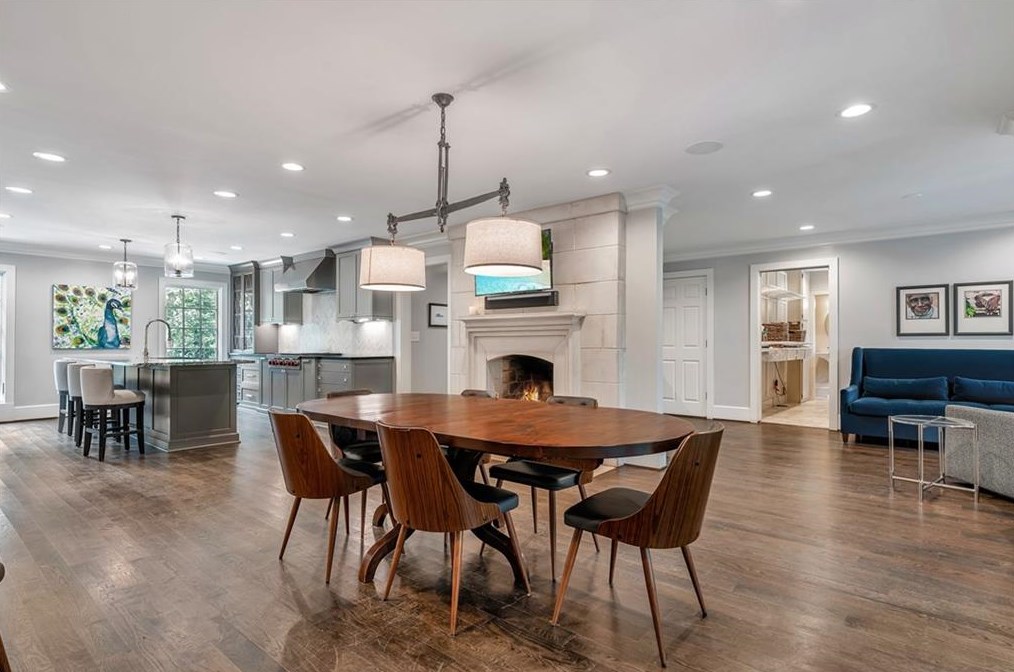 835 Overhill Ct, Atlanta GA  30328-3660 exterior