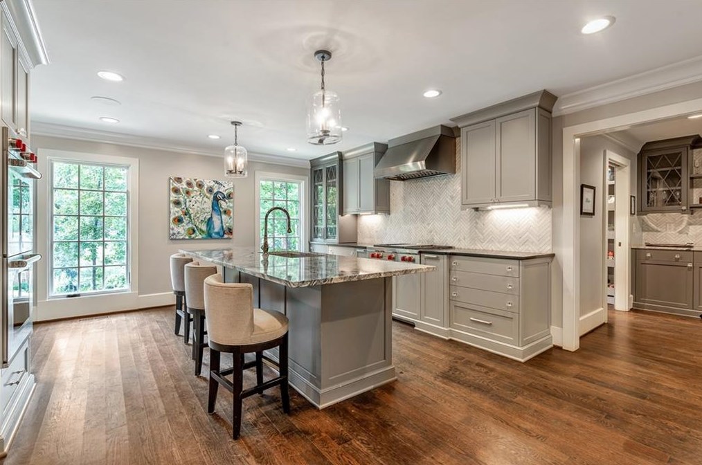 835 Overhill Ct, Atlanta GA  30328-3660 exterior