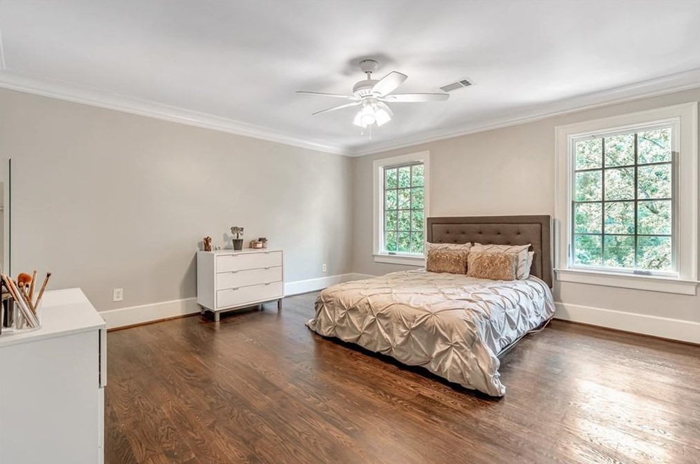 835 Overhill Ct, Atlanta GA  30328-3660 exterior