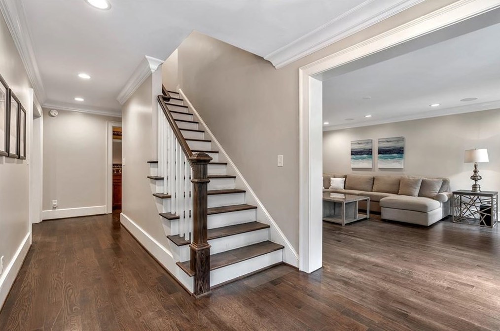 835 Overhill Ct, Atlanta GA  30328-3660 exterior