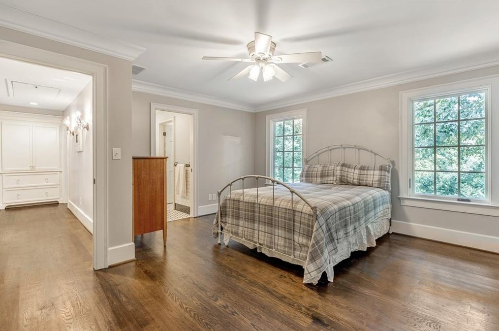 835 Overhill Ct, Atlanta GA  30328-3660 exterior