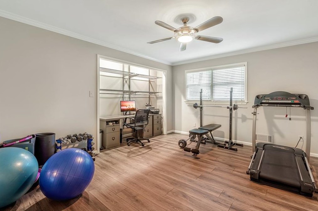 835 Overhill Ct, Atlanta GA  30328-3660 exterior