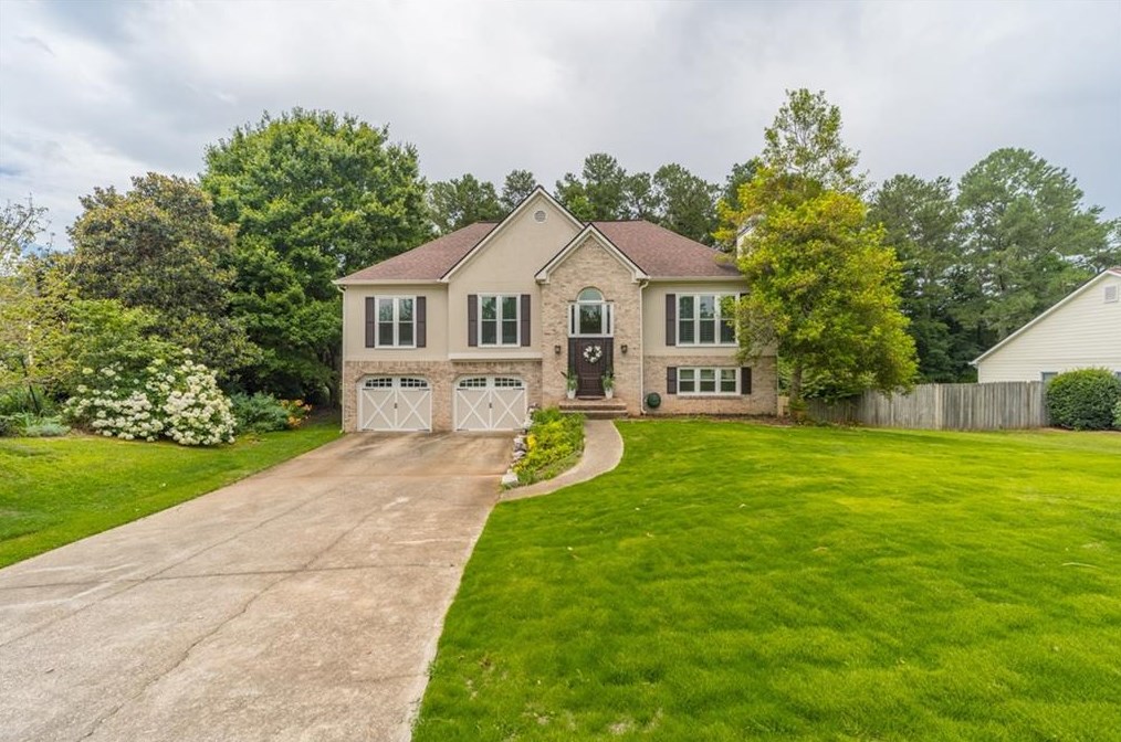 1212 Embassy Ct, Powder Springs, GA 30127-5428