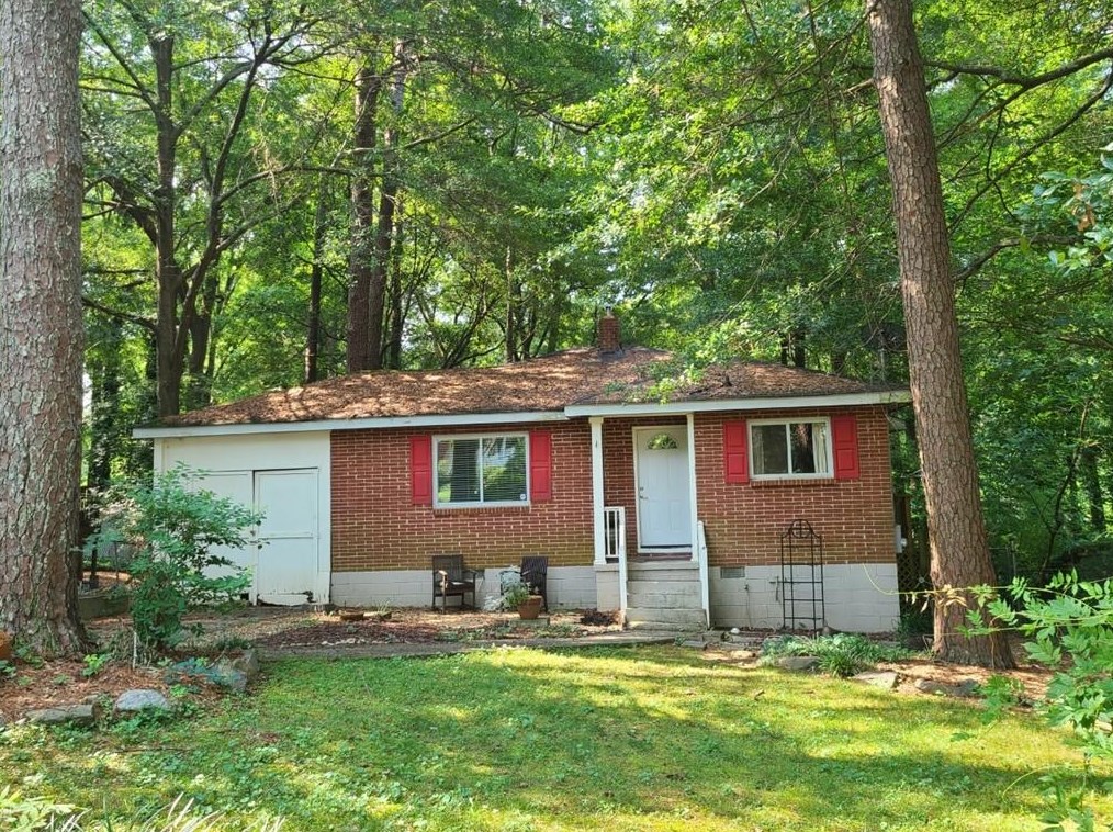 2933 Lowrance Dr, Decatur, GA 30033-5835