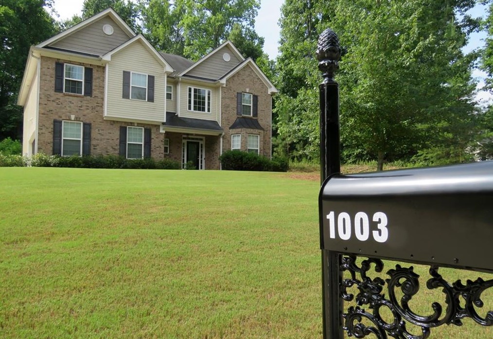1003 City Market St, Hoschton, GA 30548-3478