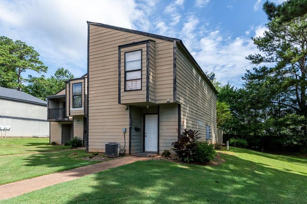 6036 Regent Manor, Lithonia, GA 30058