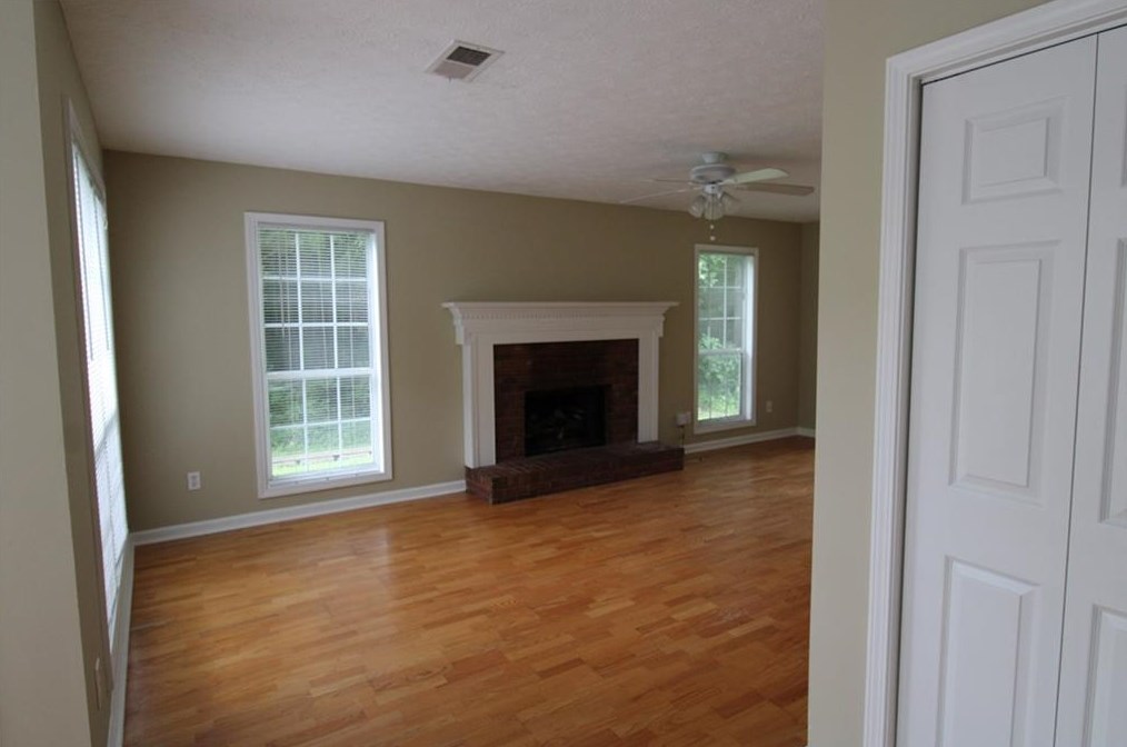 1275 Creek Trace Ct, Buford, GA 30518