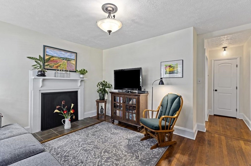 498 Robinson Ave, Atlanta, GA 30315-2033