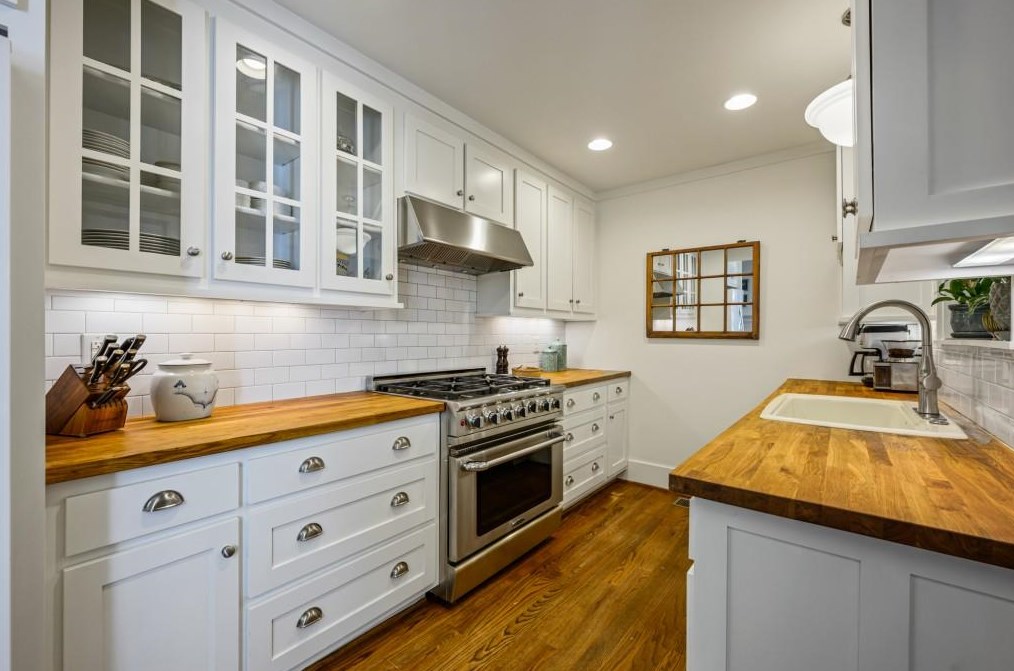 933 Mcdonough St, Decatur GA  30030-4930 exterior