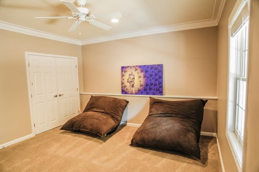 270 Wembley Cir, Atlanta GA  30328-6757 exterior